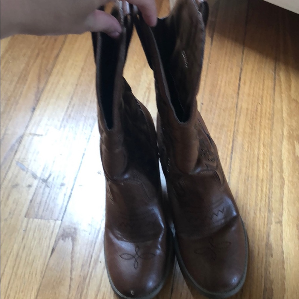 Size 9 Target Cowboy Boots 👢 - Picture 2 of 6